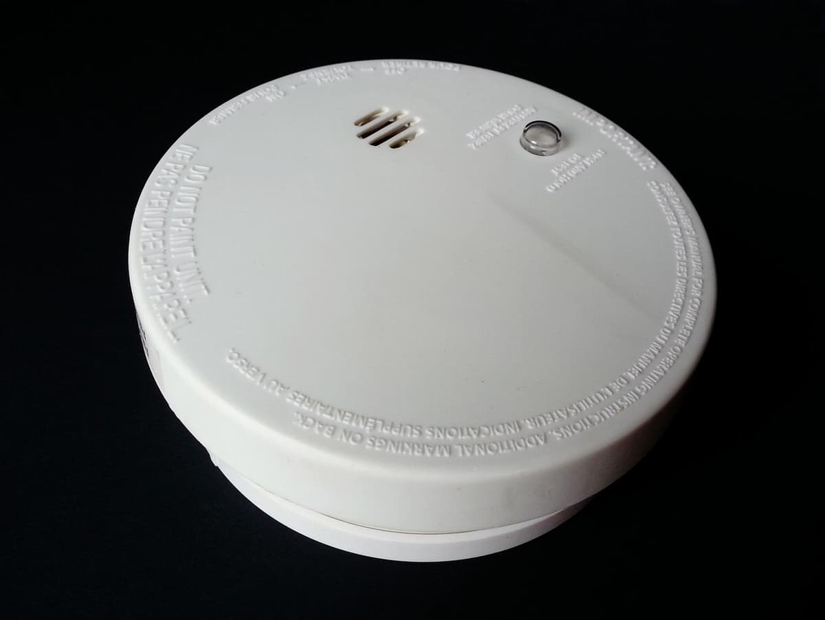 White smoke alarm